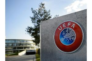 UEFA gehen die Kandidaten für die FIFA aus