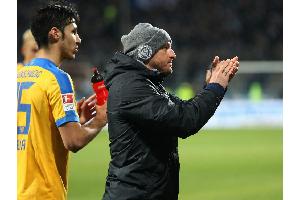 Herbstmeister Braunschweig rettet Punkt in Würzburg