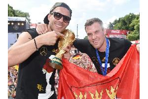 Podolski unterstützt Großkreutz: "Lass dich nicht unterkriegen"