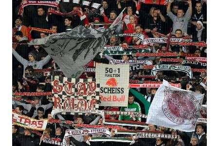 Duell mit Leipzig: FCA wegen Banner-Frage 