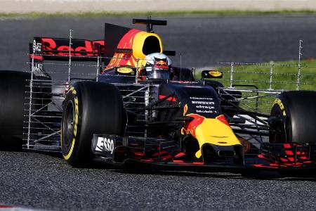 Pfeilschnell war Red-Bull-Pilot Daniel Ricciardo unterwegs. Der Australier umkurvte die Strecke in 1:19,000 Minuten und sich...