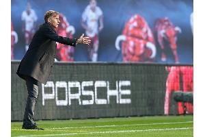 Jonker mit Respekt ins Heimdebüt gegen Darmstadt - Wolfsburg in Jubiläumstrikots