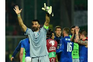 Buffon im 1000. Pflichtspiel ohne Gegentor - Spanien schlägt Israel