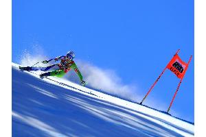 Stuhec mit Sieg zur Abfahrtskugel, Rebensburg Achte