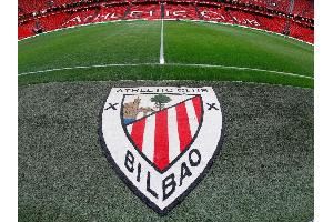 Bilbao-Torwart Remiro mit Kopfverletzung ins Krankenhaus