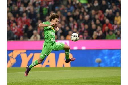 Gladbach setzt Aufholjagd zu Beginn der Schalke-Trilogie fort