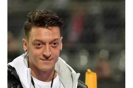 WM-Quali in Aserbaidschan: Özil dabei