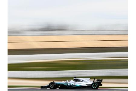 Mercedes-Pilot Bottas mit schnellster Winter-Zeit bisher - Alonso wettert gegen Honda