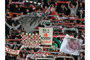 Vor Duell mit Leipzig: FCA-Ultras wehren sich gegen Banner-Prüfung