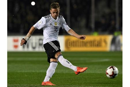 Löw hofft auf Kimmich-Einsatz als Rechtsverteidiger in München