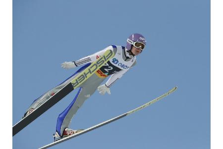 Wellinger zur Halbzeit in Oslo in Führung