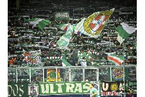 "ACAB"-Banner: Wirbel um Foto-Tapete bei Rapid Wien