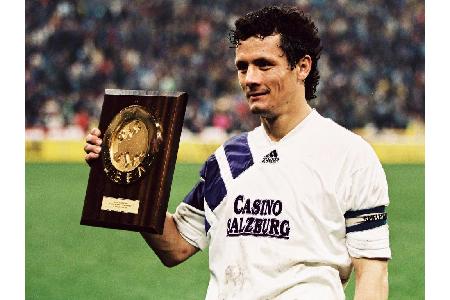 Seit Einführung der Bundesliga in der Saison 1974/75 absolvierte Heribert Weber für Sturm Graz, Rapid Wien und Austria Salzb...