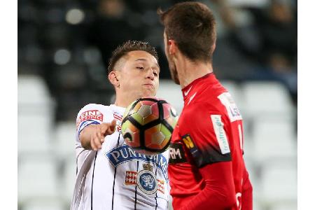 Der Erfolgslauf von Sturm Graz wurde jäh gestoppt. Die Admira spielte im eigenen Stadion clever nach vorne und konnte am End...