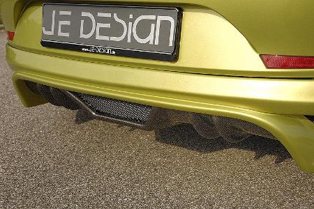 Heckschürzenansatz in Diffusoroptik.