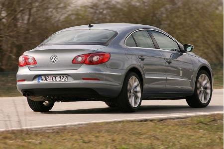 Als Diesel-Alternative wird ein 2.0-TDI mit 145 PS ab 30.775 Euro angeboten.