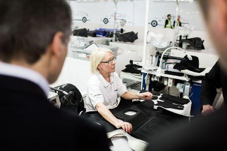 Aston Martin - Werksbesuch - Gaydon