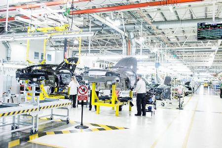 Aston Martin - Werksbesuch - Gaydon