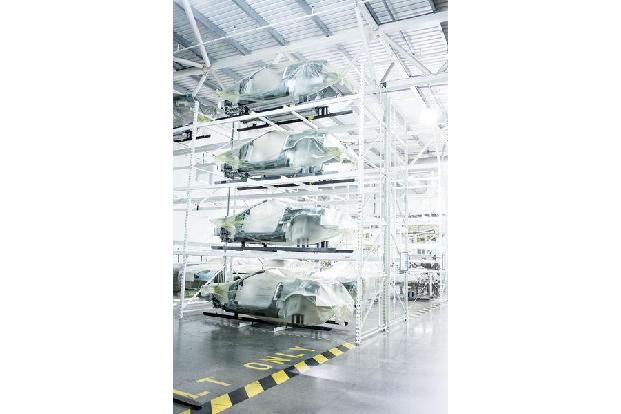 Aston Martin - Werksbesuch - Gaydon