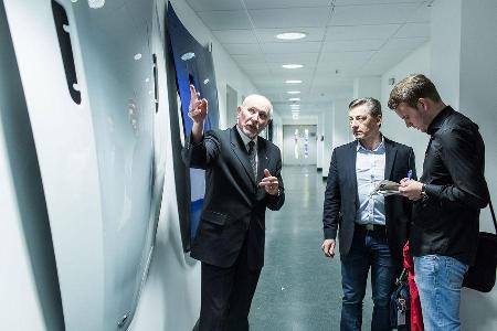 Aston Martin - Werksbesuch - Gaydon