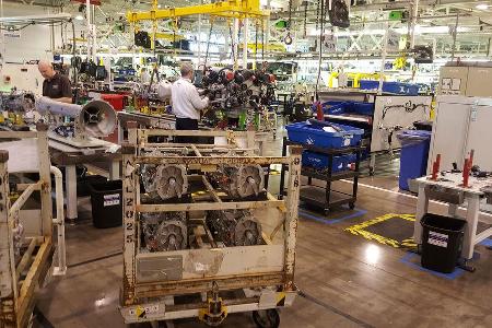 Aston Martin - Werksbesuch - Gaydon