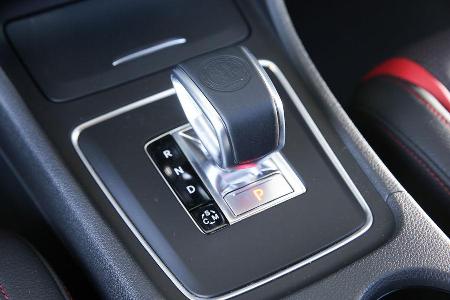 Mercedes A 45 AMG, Schalthebel
