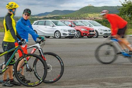 BMW Zweier Active Tourer, Mercedes B-Klasse, VW Golf Sportsvan, Seitenansicht