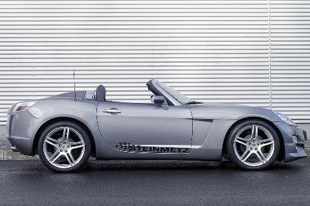 Mittels Sportfahrwerk liegt der GT 20 Millimeter tiefer als die Serienversion.
