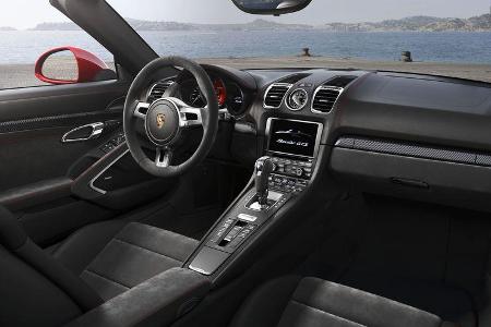 Serienmäßig erhalten Boxster GTS und Cayman GTS Sportsitze und eine Lederausstattung. Das Siebengang-Doppelkupplungsgetriebe...
