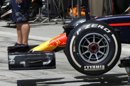 Red Bull - Formel 1 - GP Bahrain - 2. April 2016