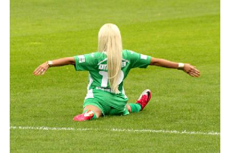 ...punktete sie vor allem mit ausgefallenen Sondereinlagen. Die Einnahmen des Events gingen an verschiedene karitative Einri...