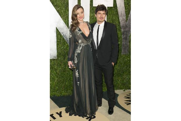 ...sie die ersten Jahre mit ihrem Ehemann Orlando Bloom großzog. Mirandas Fans haben jedoch Grund zur Hoffnung, denn im Okto...