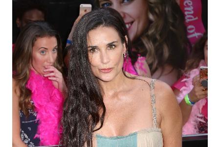 Auch Schauspielerin Demi Moore (54) greift gerne zu drastischen Anti-Aging-Methoden: Bereits 2007 plauderte sie in der 