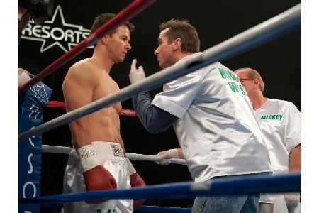 Auch Mark Wahlberg (l.) wagte sich schon einmal als Boxer in den Ring. In 