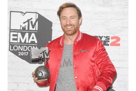 Einzig der 50-jährige Gewinner David Guetta war in seinem Lässiglook eine echte Augenweide.