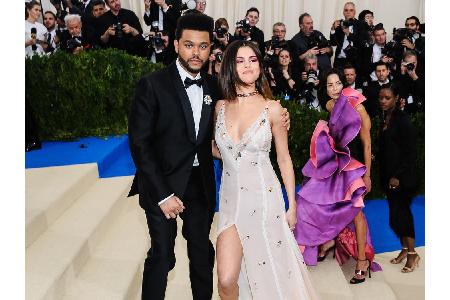 Jetzt hat es also auch Selena Gomez (25) und The Weeknd (27) erwischt! Nach nur zehn Monaten Beziehung haben sich die beiden...
