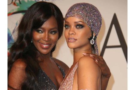 Naomi Cambell (47) und Rihanna (29) haben nicht nur beim Styling einen ähnlich guten Geschmack. Die Freundinnen flirteten sc...