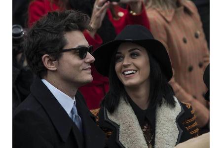 John Mayer (40) und Katy Perry (33) waren über ein Jahr lang ein Paar, obwohl eine andere - inzwischen ehemalige - Freundin ...