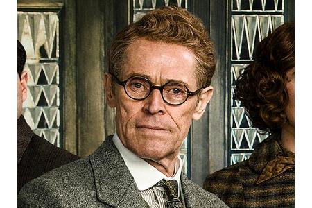 Charakter-Mime Willem Dafoe ist ebenfalls mit von der Partie. Er spielt den im Remake zum Professor aufgewerteten Charakter ...