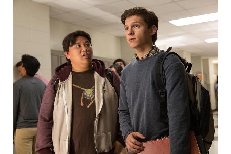 Sein bester Freund Ned (Jacob Batalon) steht ihm in jeder Lebenslage zur Seite. Er ist regelrecht fasziniert davon, dass Pet...