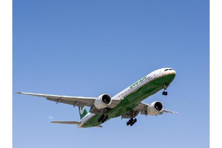 Die taiwanische EVA Air macht zwei Plätze gut und schiebt sich noch vor die Lufthansa. In der Kategorie Sauberkeit gibt es d...
