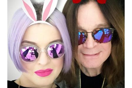 Wenn das mal kein buntscheckiges Duo ist: Kelly Osbourne (32) hatte sich für ein sehr zartes Lila entschieden, weil es zu Li...