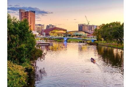 Den fünften Rang teilen sich zwei Städte mit 96.6 Punkten. Eine davon ist Adelaide in Südaustralien. Sie überzeugt vor allem...