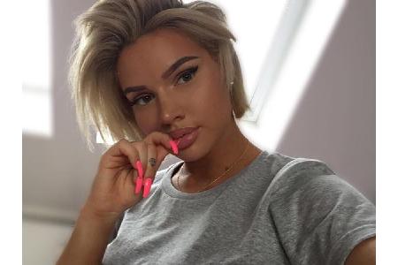 DSDS-Fans kennen Shirin David als modisches Jurymitglied mit wechselnden Perücken. Doch auch davor startete die 22-Jährige b...