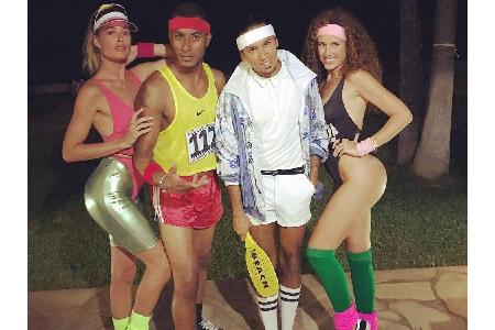 Mehr als eine 1980er-Jahre Kostümparty? Zumindest zeigt sich Victoria's-Secret-Star Doutzen Kroes (32, l.) gerne sportlich -...