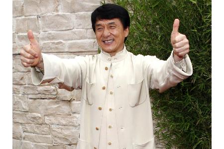 Platz 5: Jackie Chan kann ein Plus von 49 Millionen Dollar auf seinem Konto verzeichnen. Er ist und bleibt der erfolgreichst...
