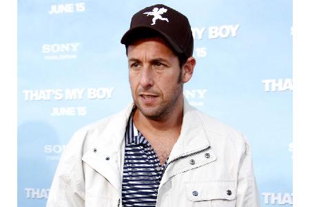 Platz 4: Nachdem Netflix von Adam Sandler nicht genug bekommen kann und noch mehr Filme mit ihm bestellt hat, klingelt die K...