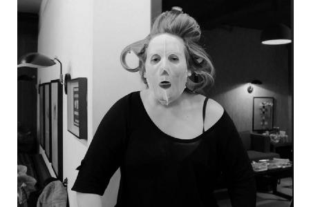 Sängerin Adele (29) zeigte auf Instagram was für ein Spaßvogel in ihr steckt. 