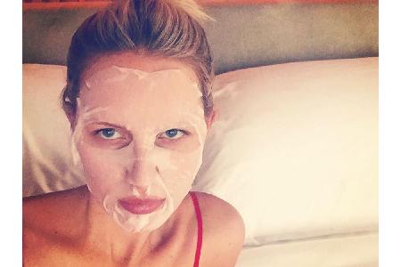 Als international gefragtes Model weiß Karolina Kurkova (33) wie wichtig gesunde, strahlende Haut ist. Die Tschechin greift ...