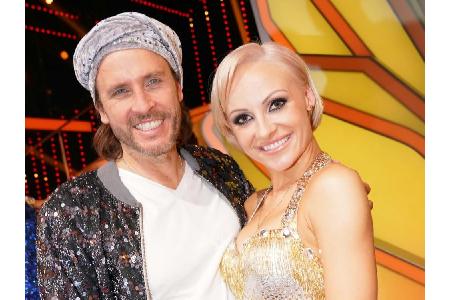 TV-Koch Chakall (45) hat Marta Arndt (28, aus Karlsruhe, u. a. Deutsche Meisterin Latein Professional Division) als Tanzpart...